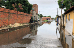Prefeitura entrega 24 casas no Residencial Leonel Brizola para vitimas das enchentes