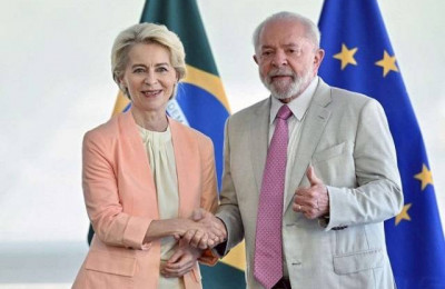 Lula conversa com a presidente da União Europeia sobre acordo com o Mercosul