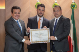 Advogado Flávio Aurélio Nogueira Júnioro recebe título de cidadania piauiense