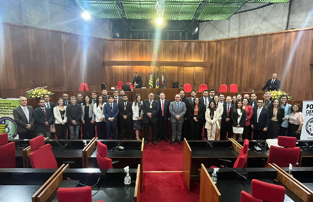 Sessão solene na Assembleia Legislativa homenageia os peritos criminais do Piauí
