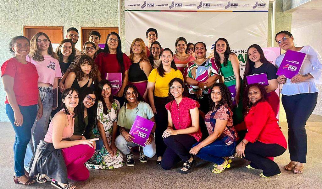 Estudantes de psicologia visitam a Sempi e conhecem políticas de acolhimento às mulheres no Piauí